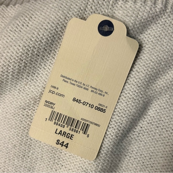 NWT St. John’s Bay Women’s Ivory Sweater - Picture 3 of 4